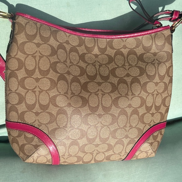 Coach Peyton crossbody Tan and Pink adjustable strap Bag - Picture 3 of 11